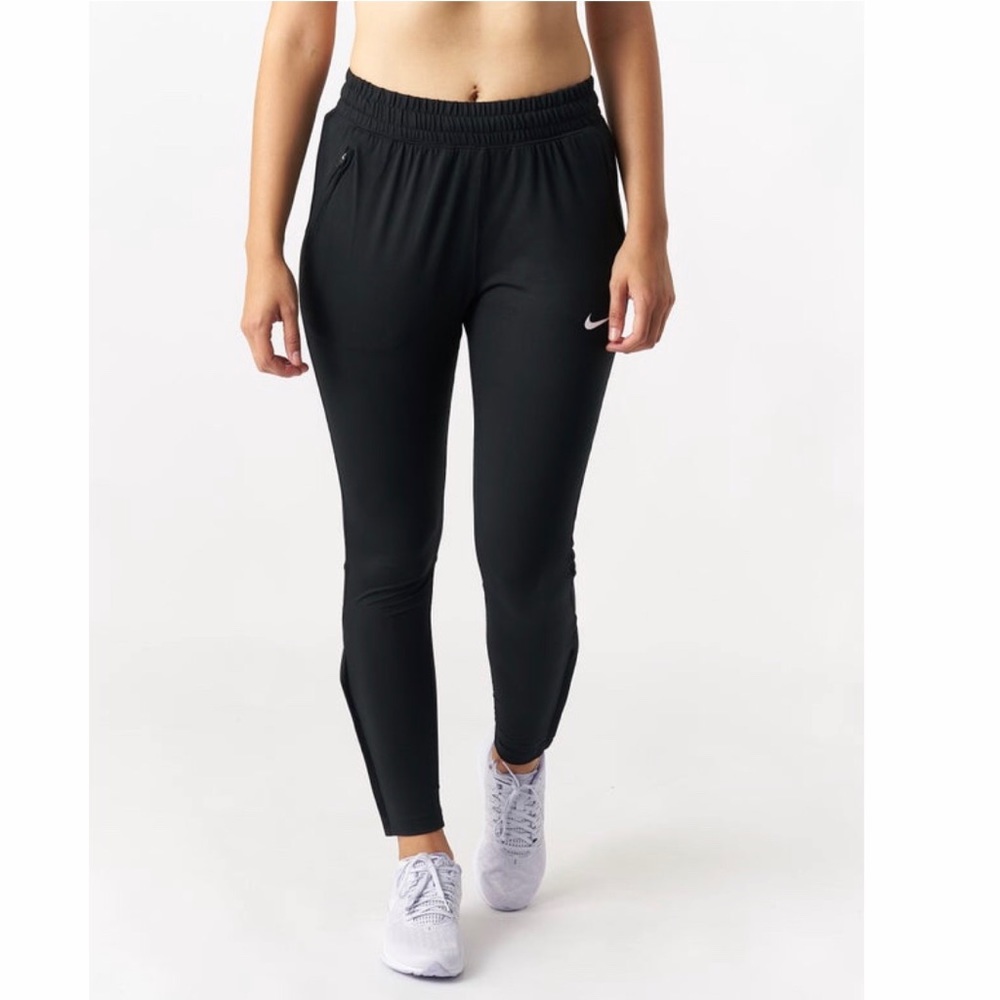 NWT Nike Women's Core Dry Element Pant